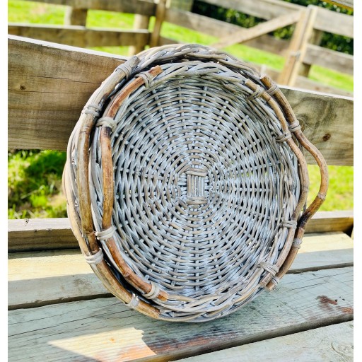 Round Tray with Wooden Handles